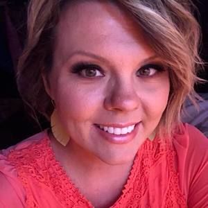 Meet your Posher, Crystal